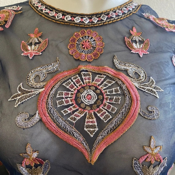 Zara Navy Blue Embroidered Long Sleeve Boho Top Size Small - Picture 11 of 13
